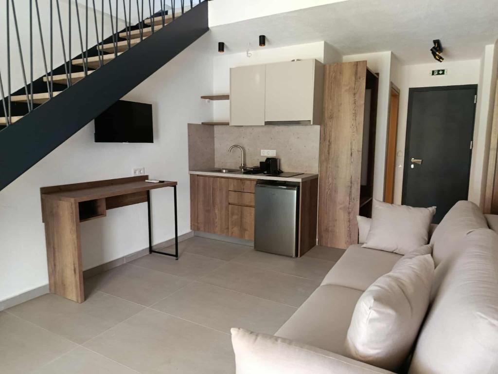 Home 716419092