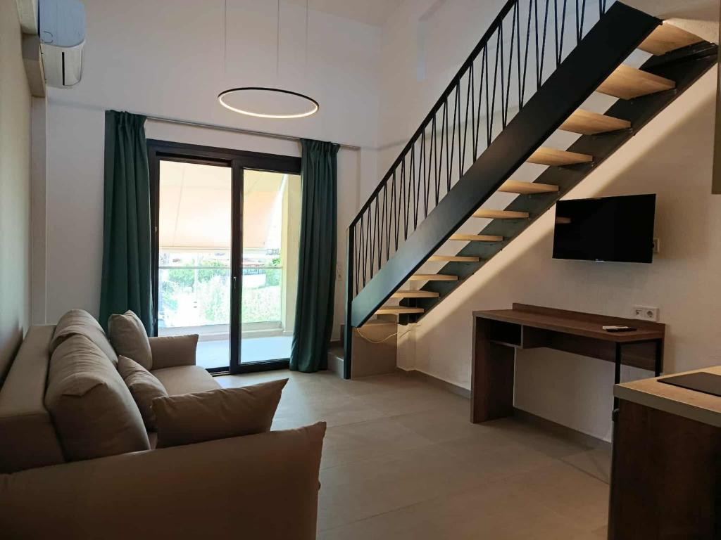 Home 716419106